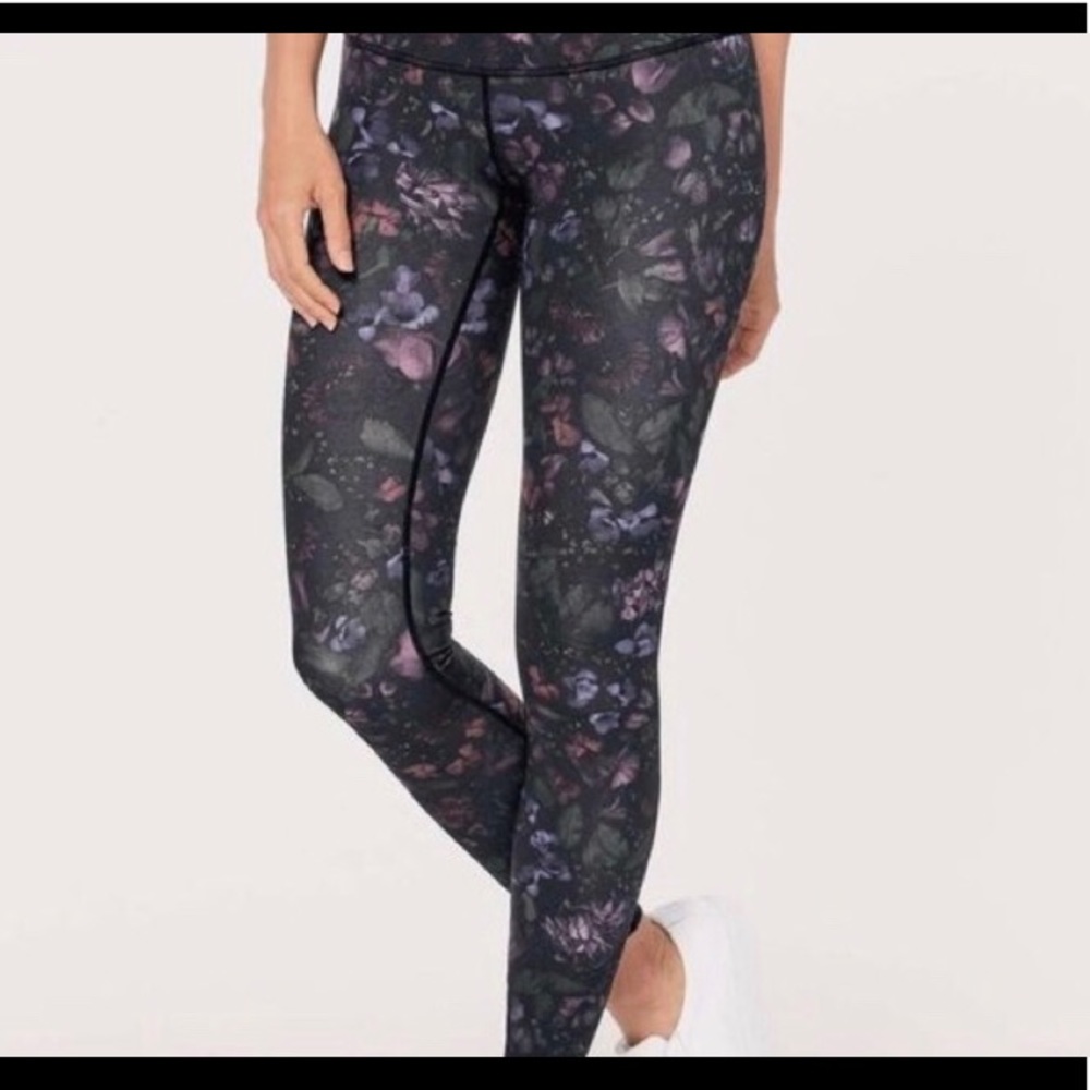 NWT Wunder Under LR Tight Size 8 - Picture 1 of 6